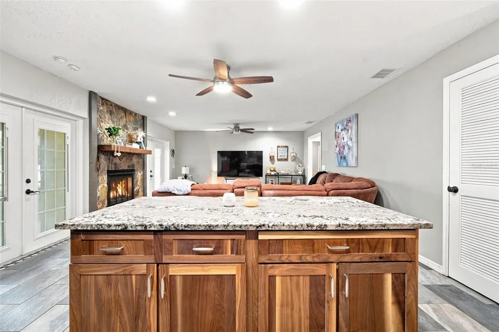 2901 Beagle Place Seffner FL 33584
