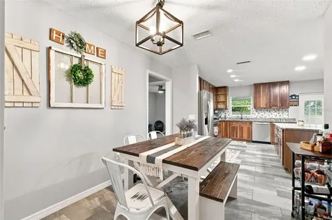 2901 Beagle Place Seffner FL 33584