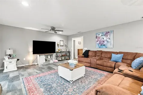 2901 Beagle Place Seffner FL 33584