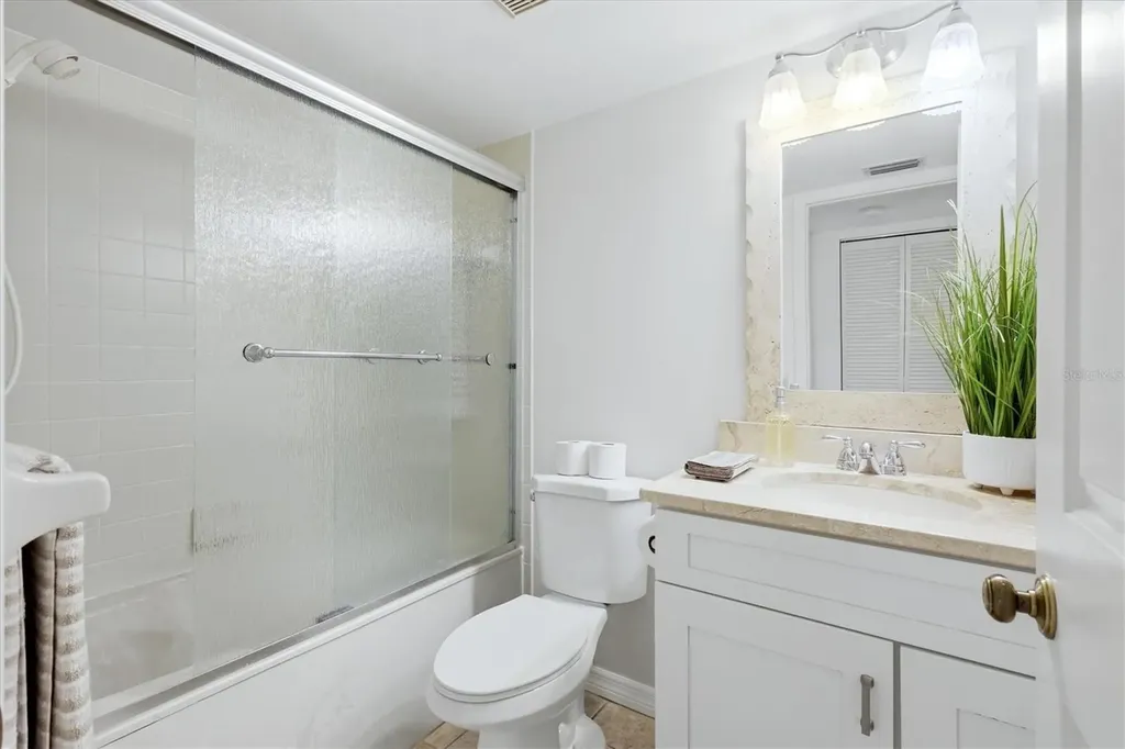 421 Cerromar Terrace Venice FL 34293