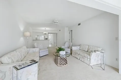 421 Cerromar Terrace Venice FL 34293