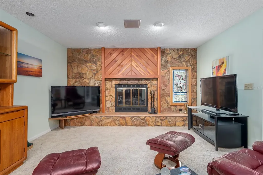 8707 SW 88th Court Road Ocala FL 34481