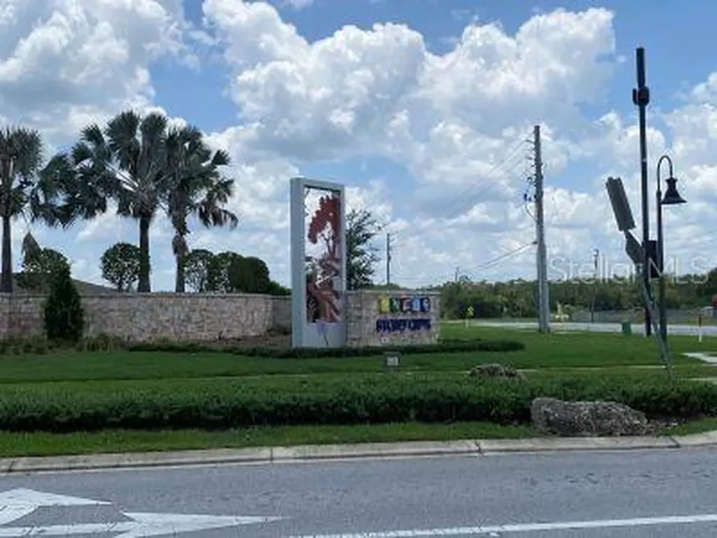 4258 Twisted Twig Bend Kissimmee FL 34746