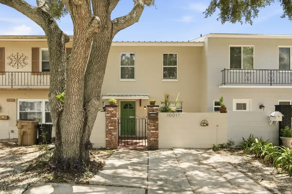 10017 N 52nd Street Tampa FL 33617