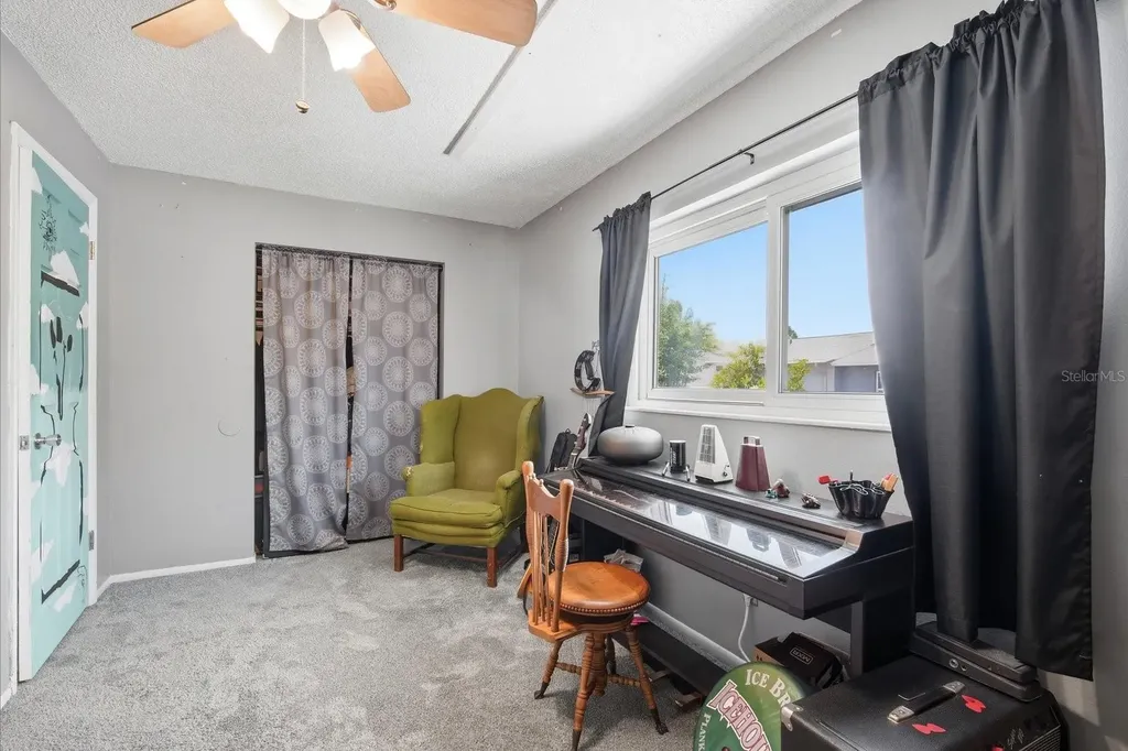 10017 N 52nd Street Tampa FL 33617