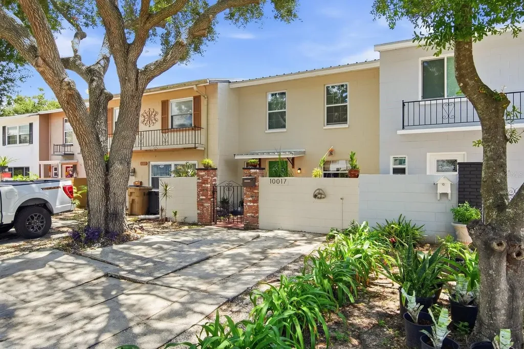 10017 N 52nd Street Tampa FL 33617