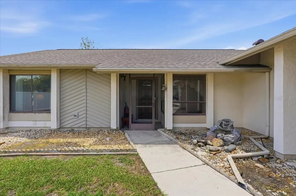1203 W Redbud Street Plant City FL 33563