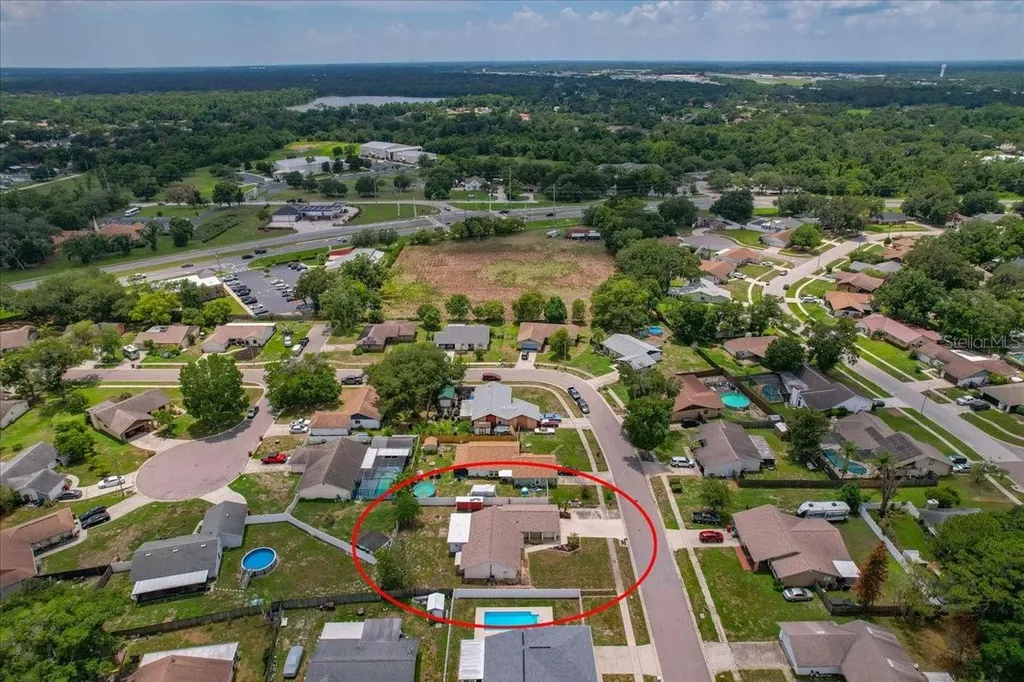 1203 W Redbud Street Plant City FL 33563