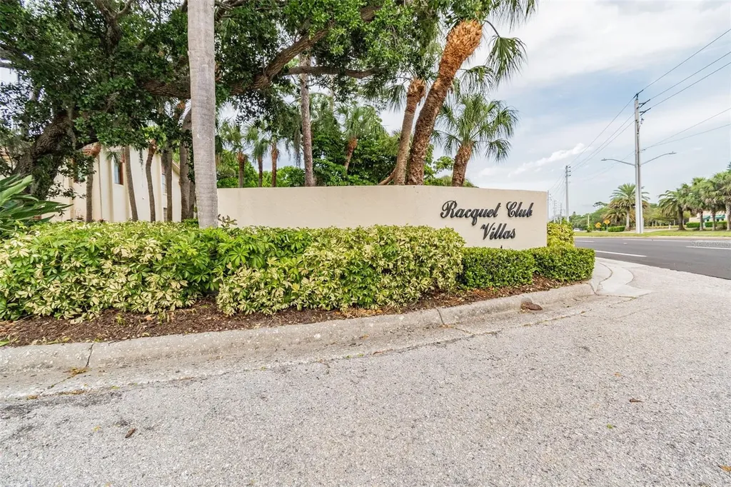 6019 Courtside Drive Bradenton FL 34210
