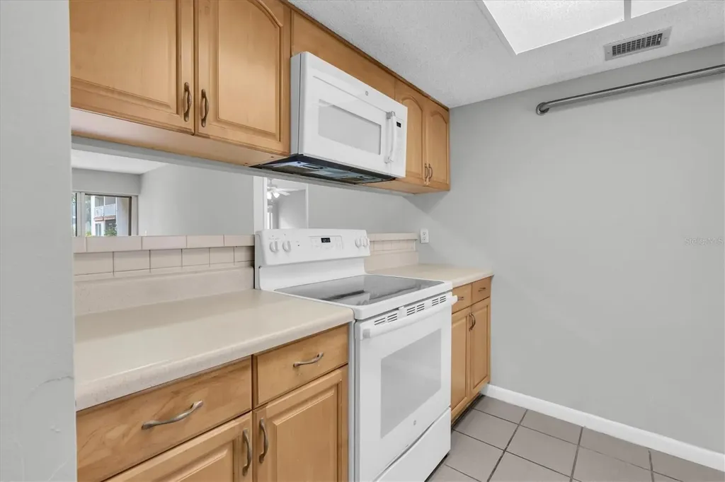 675 99th Avenue N St Petersburg FL 33702