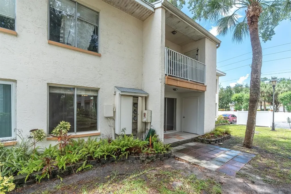 675 99th Avenue N St Petersburg FL 33702