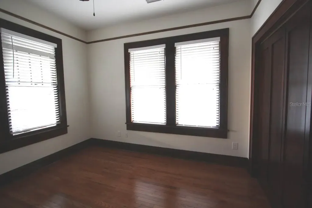 2404 N Morgan Street Tampa FL 33602