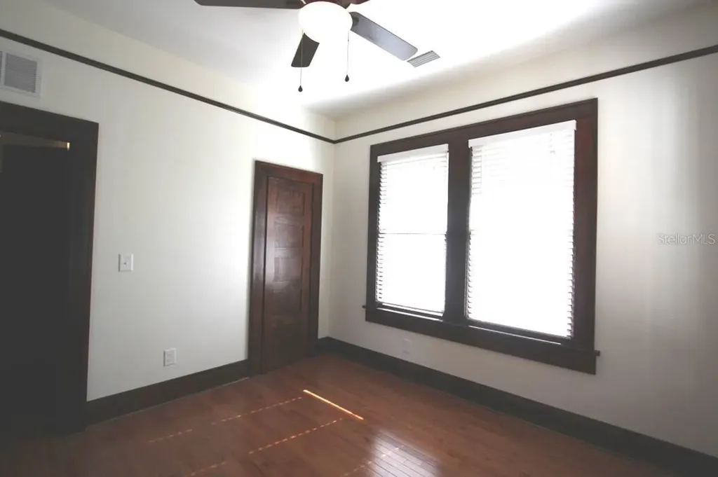 2404 N Morgan Street Tampa FL 33602