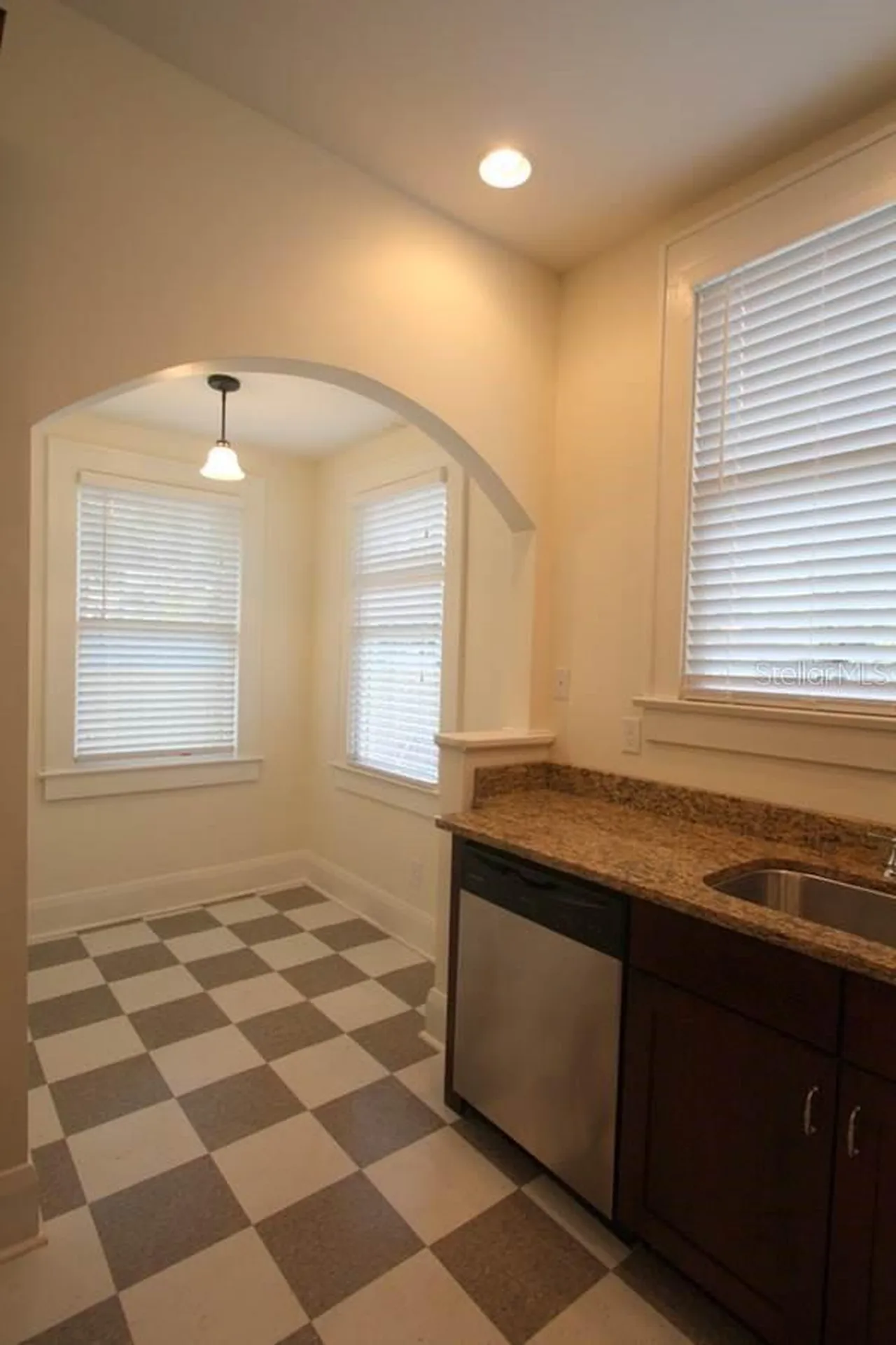 2404 N Morgan Street Tampa FL 33602