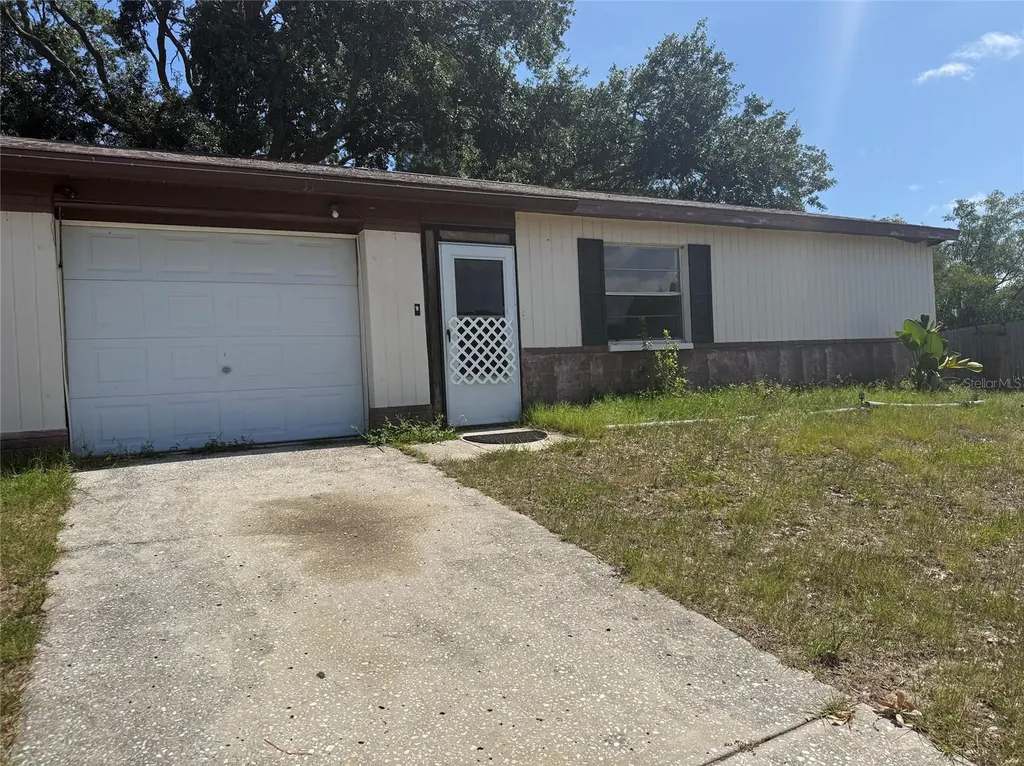 1306 Dukes Drive Tarpon Springs FL 34689