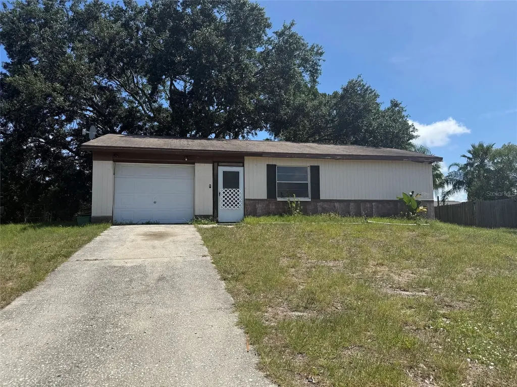1306 Dukes Drive Tarpon Springs FL 34689