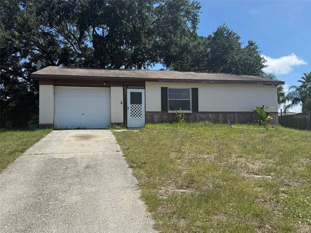 1306 Dukes Drive Tarpon Springs FL 34689