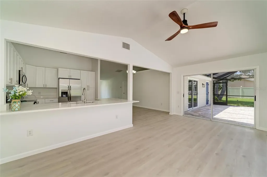 6221 99th Street E Bradenton FL 34202