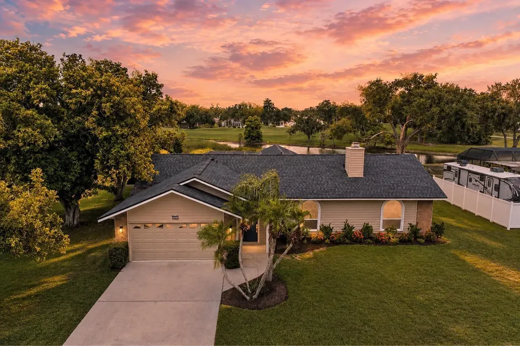 6221 99th Street E Bradenton FL 34202