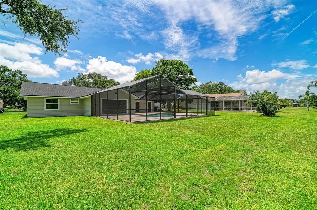 6221 99th Street E Bradenton FL 34202