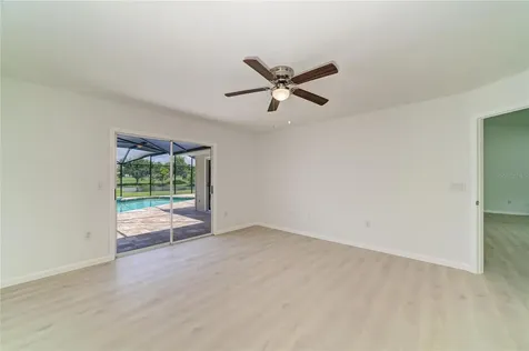 6221 99th Street E Bradenton FL 34202