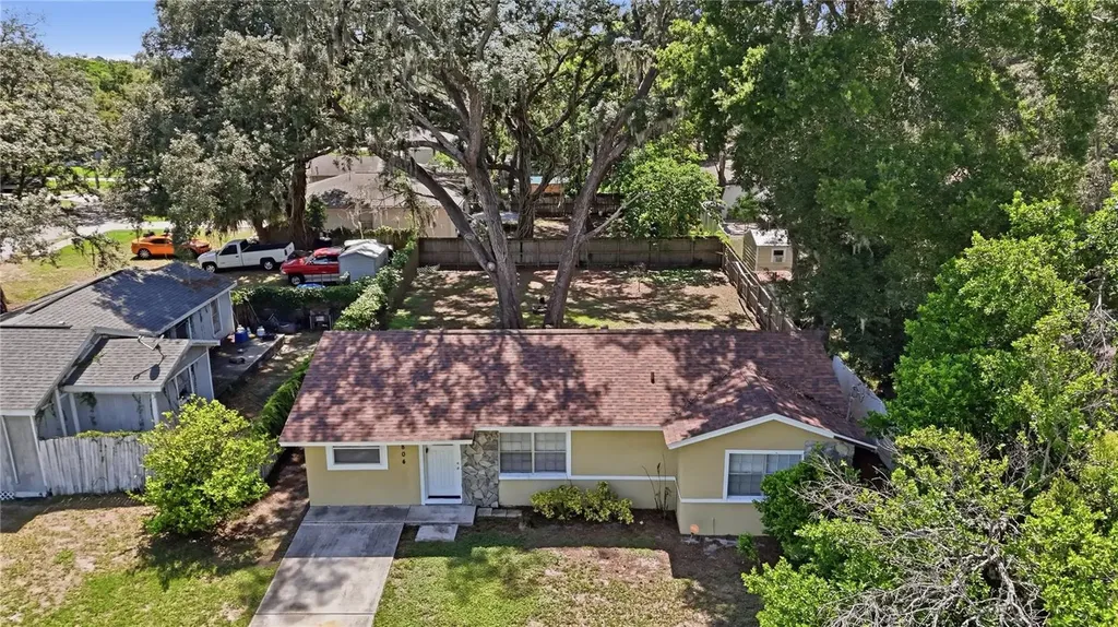 9804 N Elmer Street Tampa FL 33612