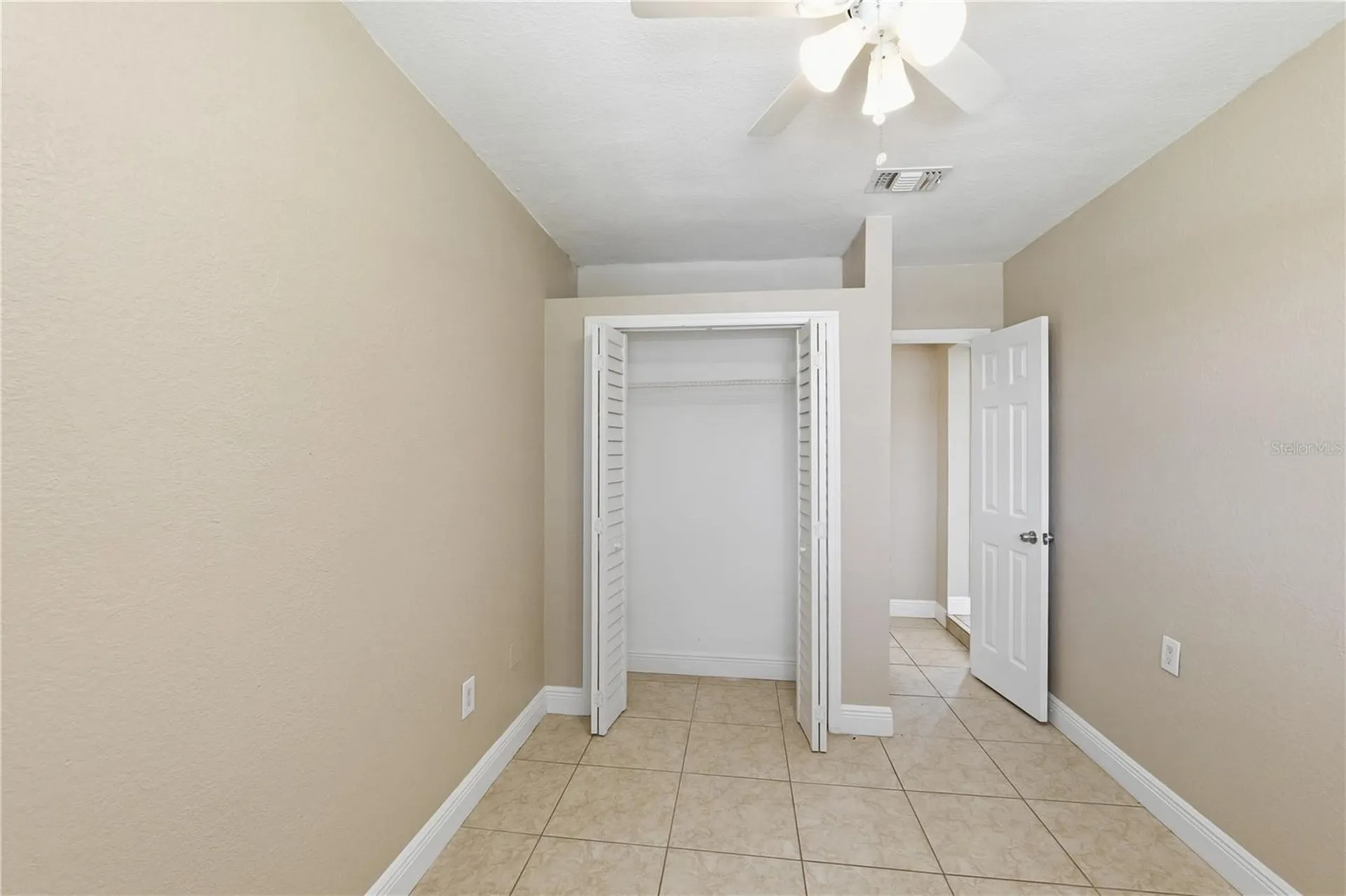 9804 N Elmer Street Tampa FL 33612