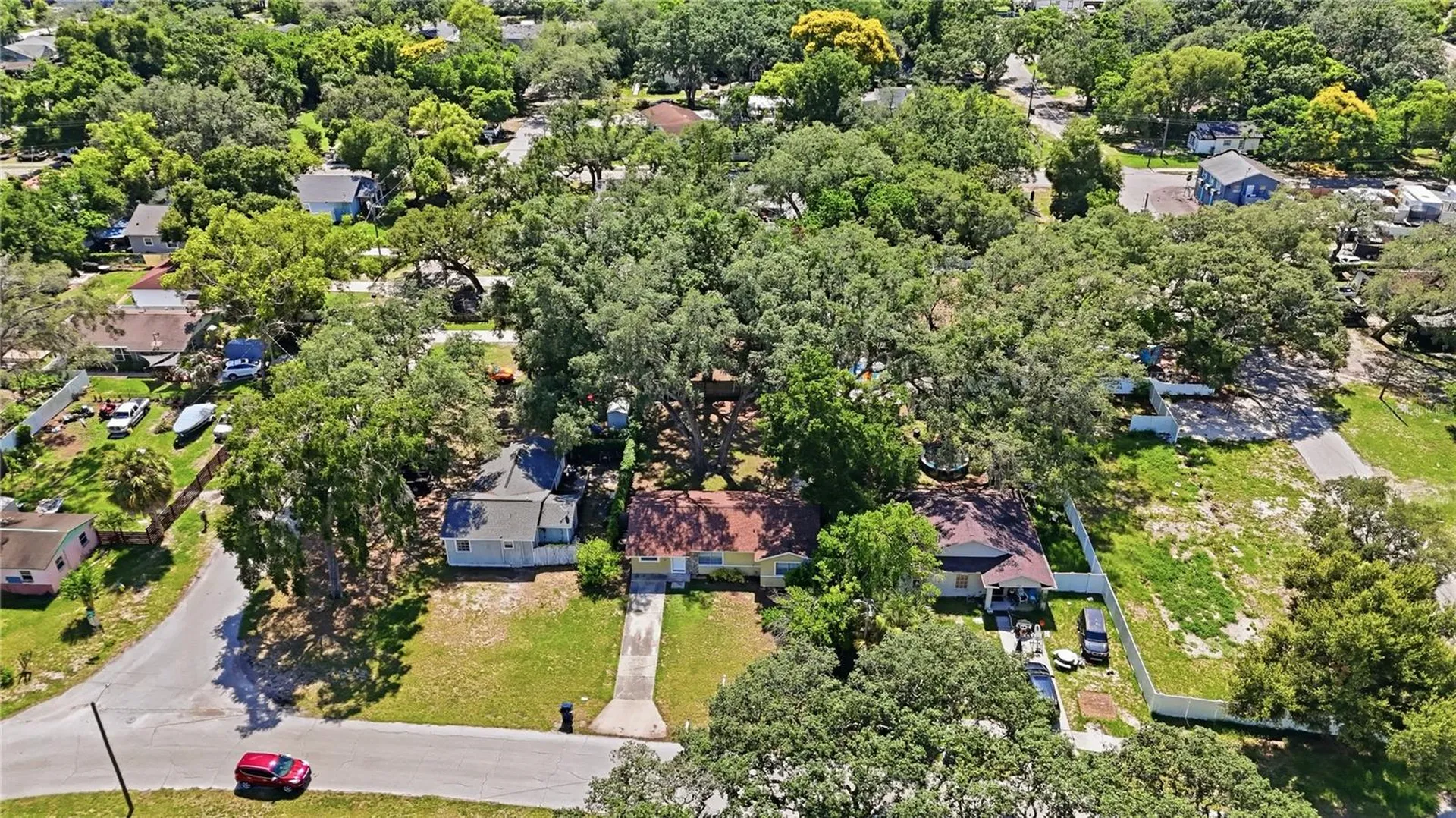 9804 N Elmer Street Tampa FL 33612