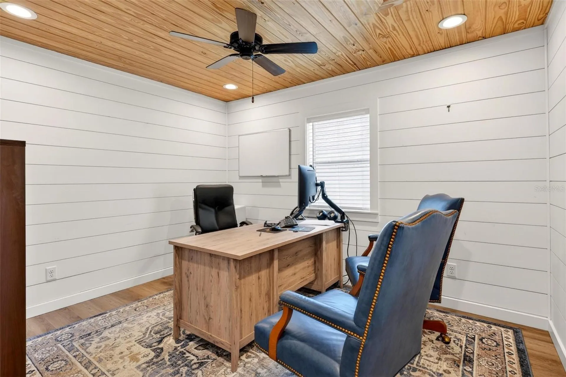 322 N Disston Avenue Tavares FL 32778