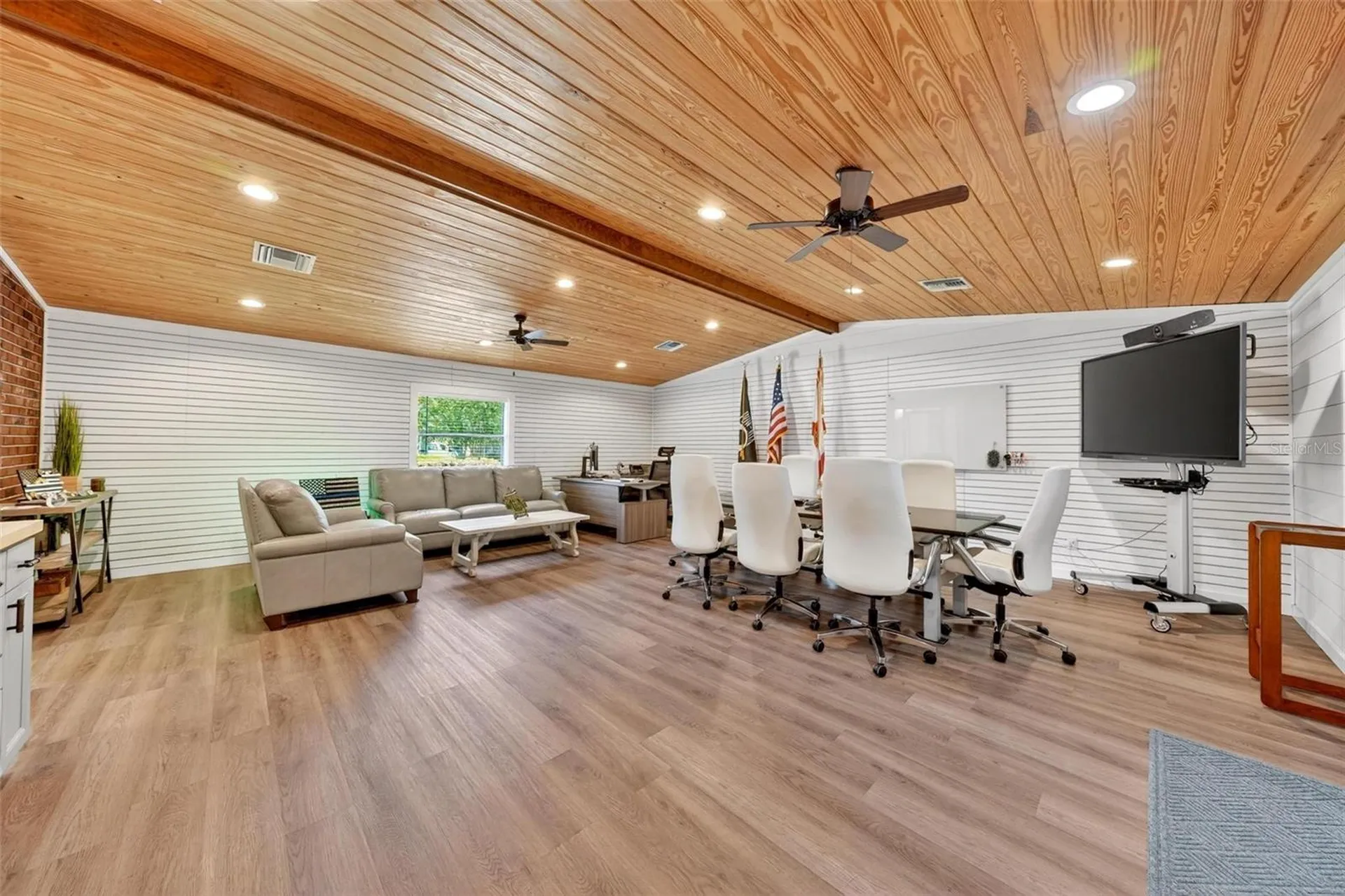 322 N Disston Avenue Tavares FL 32778
