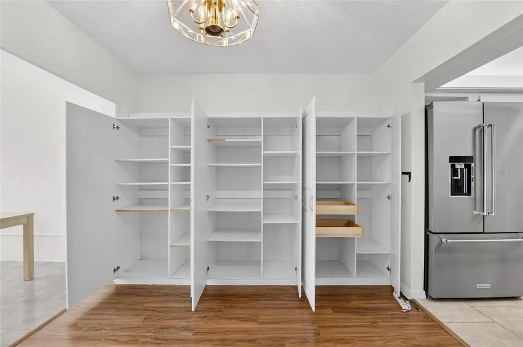 213 Glenellen Place Sun City Center FL 33573