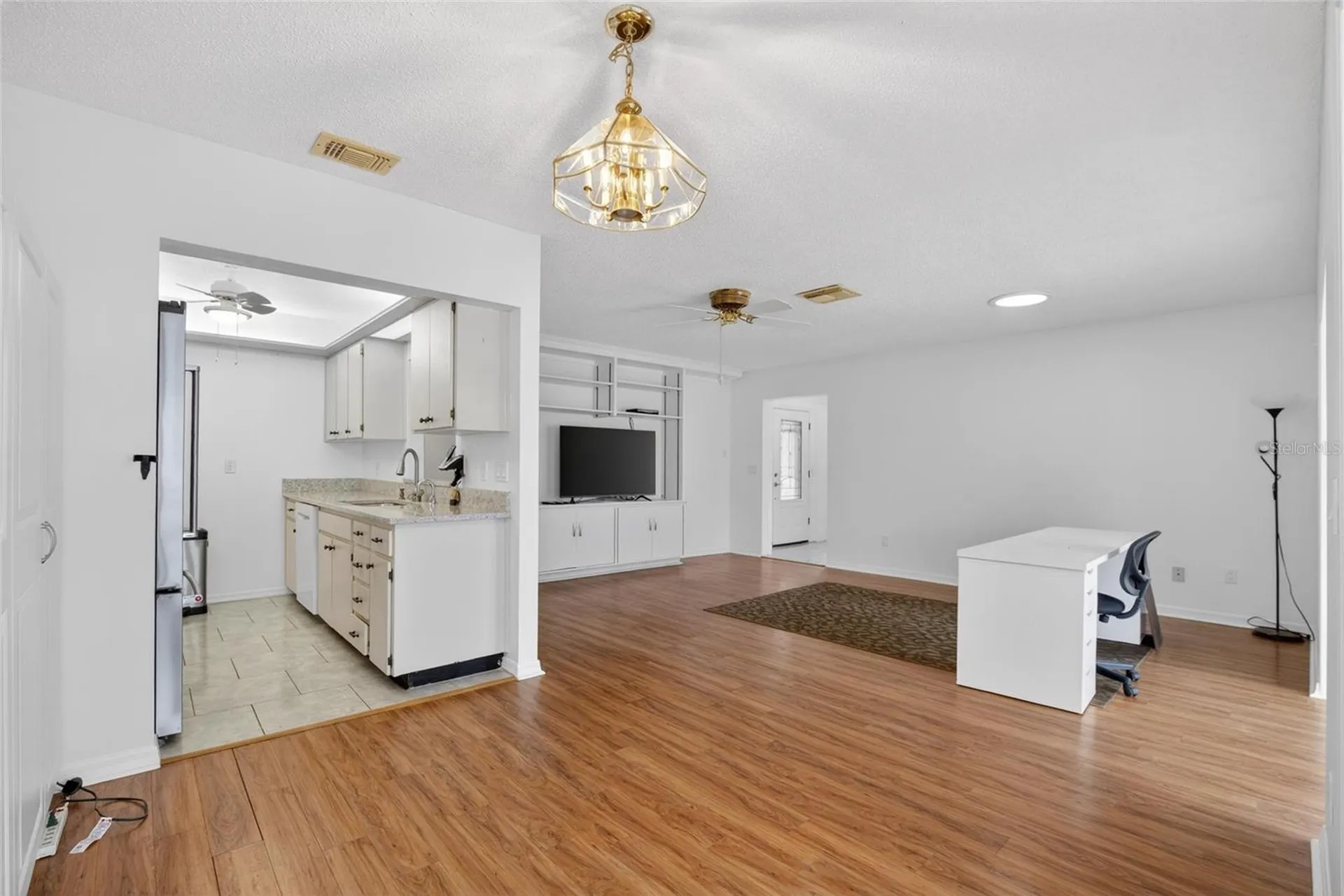 213 Glenellen Place Sun City Center FL 33573