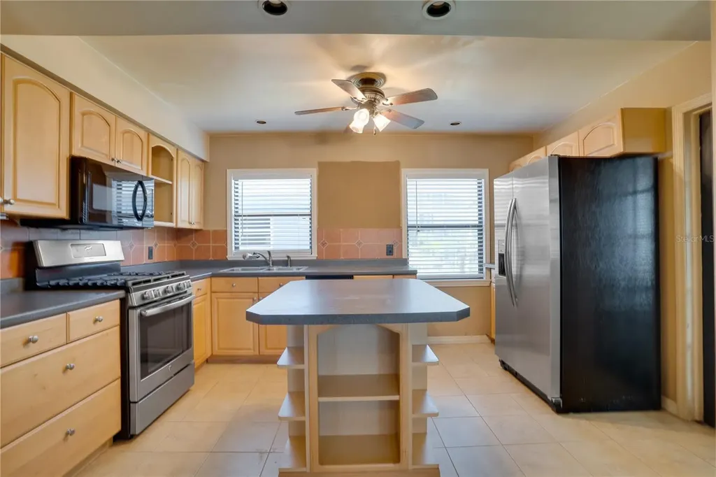 5801 7th Avenue S St Petersburg FL 33707