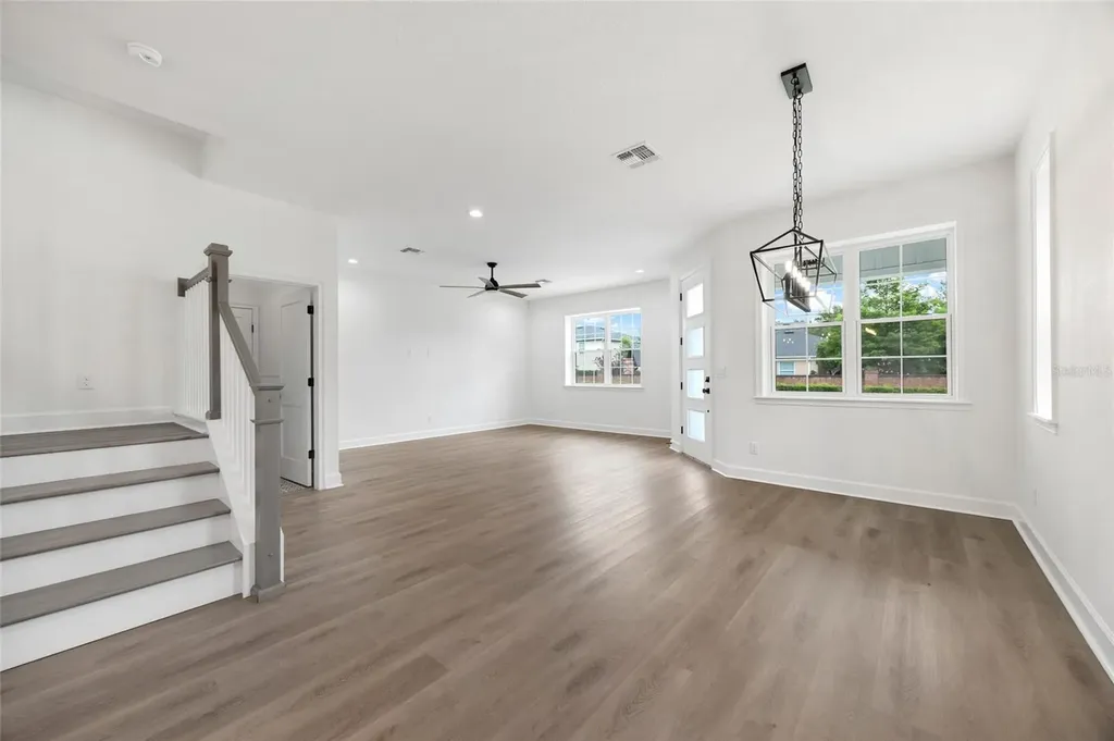 1018 Farmstead Street Eustis FL 32736