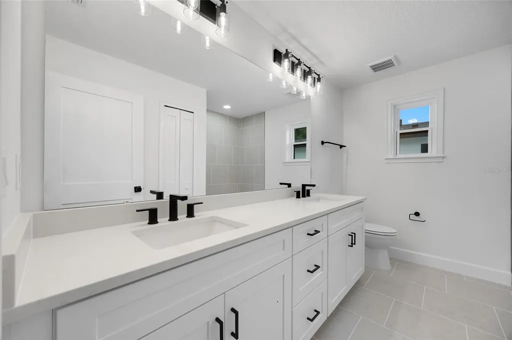 1018 Farmstead Street Eustis FL 32736
