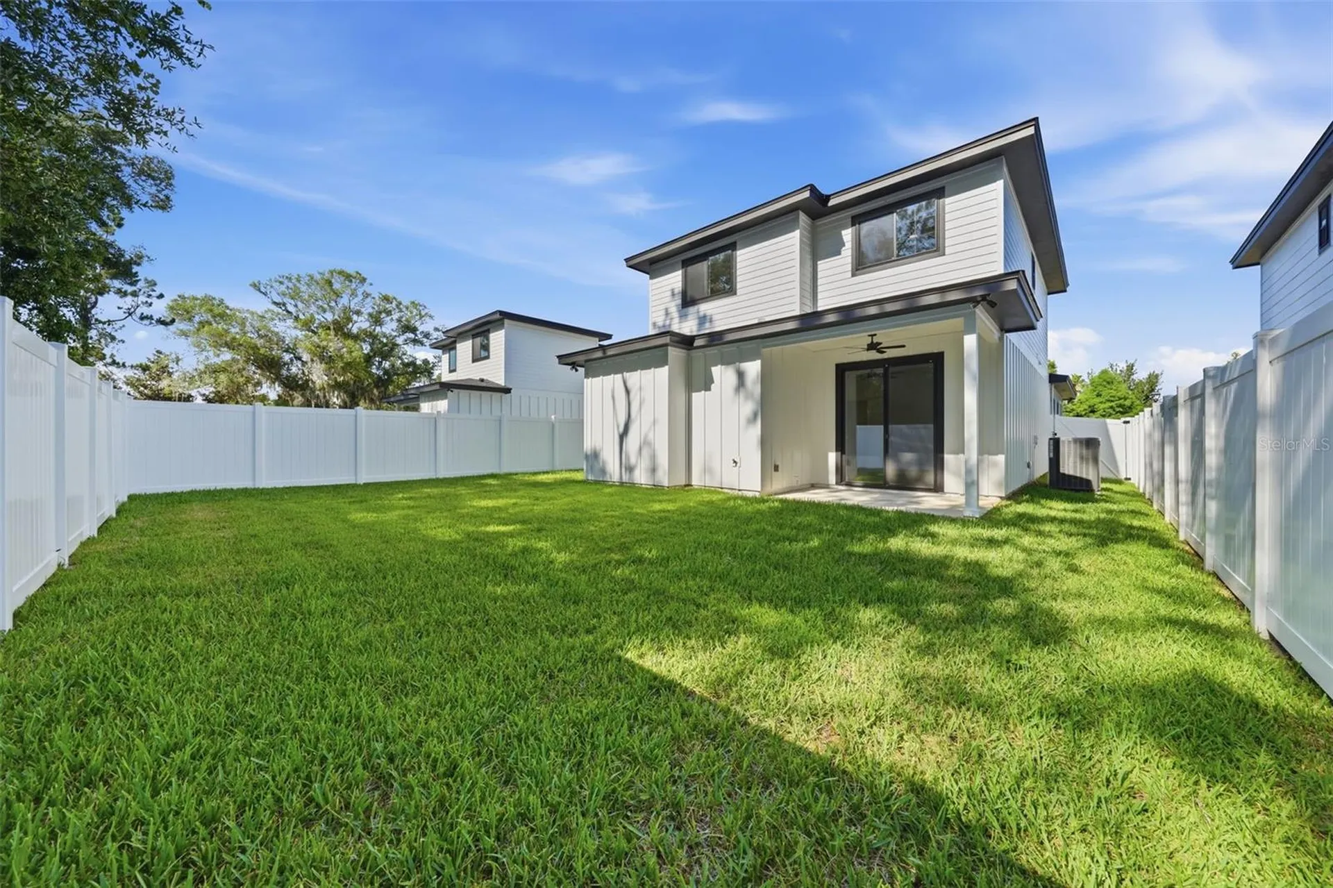 1018 Farmstead Street Eustis FL 32736