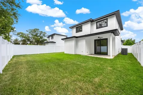 1018 Farmstead Street Eustis FL 32736