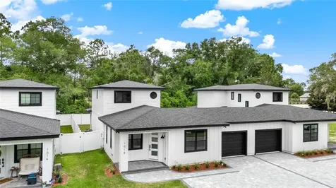 1018 Farmstead Street Eustis FL 32736