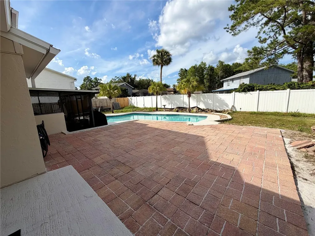 Tampa FL 33624
