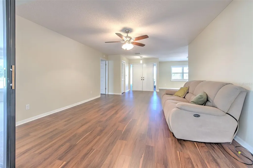 1812 New Bedford Drive Sun City Center FL 33573