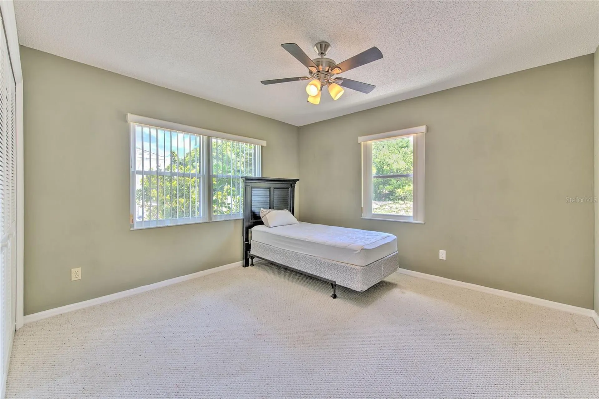 1812 New Bedford Drive Sun City Center FL 33573