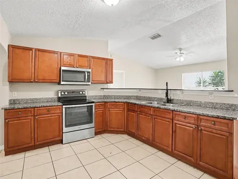12 Herring Court Kissimmee FL 34759