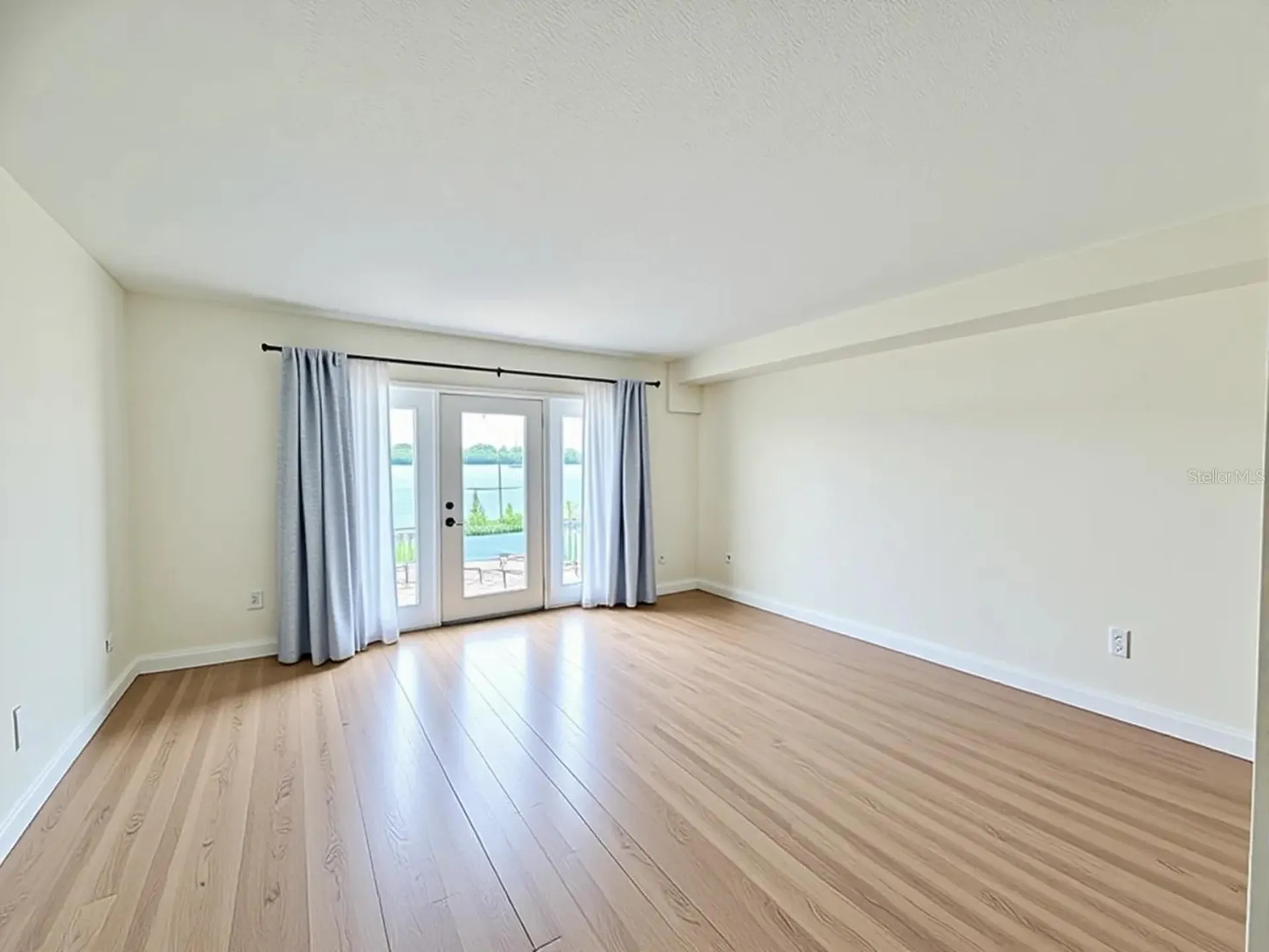 3751 Pompano Drive SE St Petersburg FL 33705