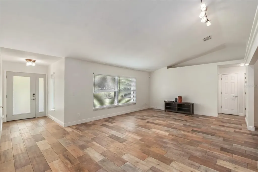 2735 NE 127th Place Anthony FL 32617