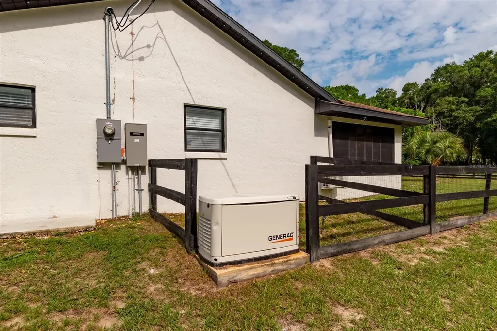 2735 NE 127th Place Anthony FL 32617