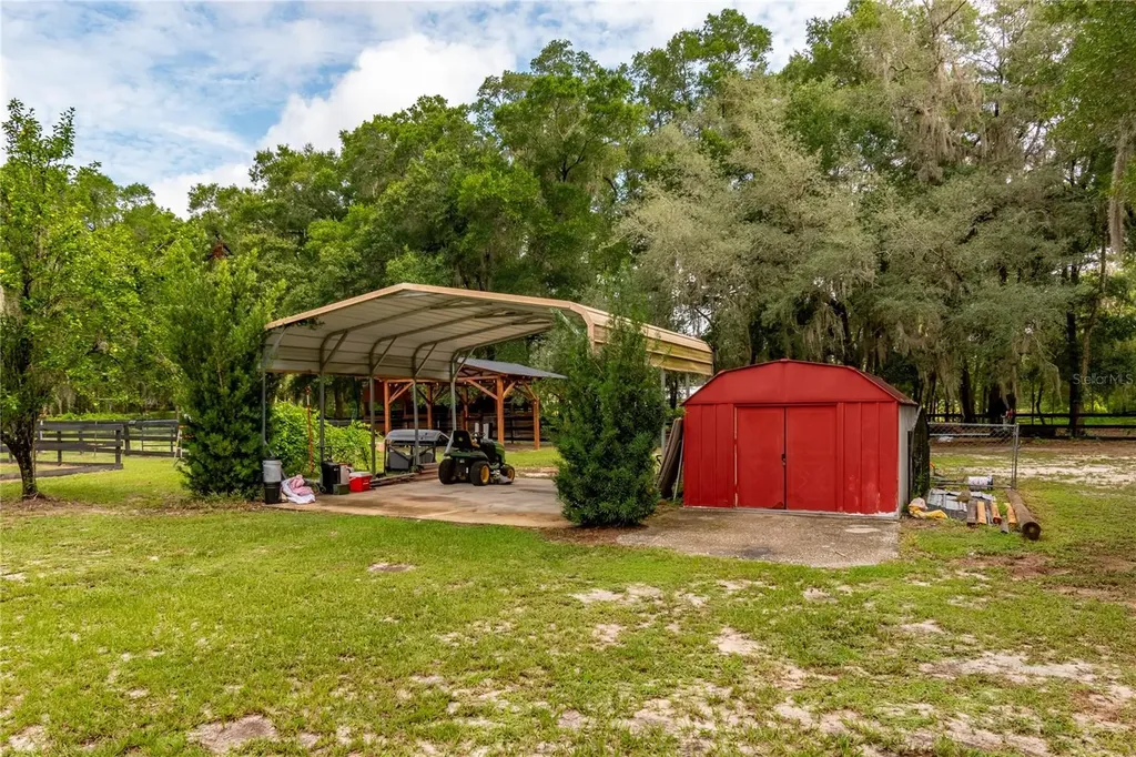 2735 NE 127th Place Anthony FL 32617