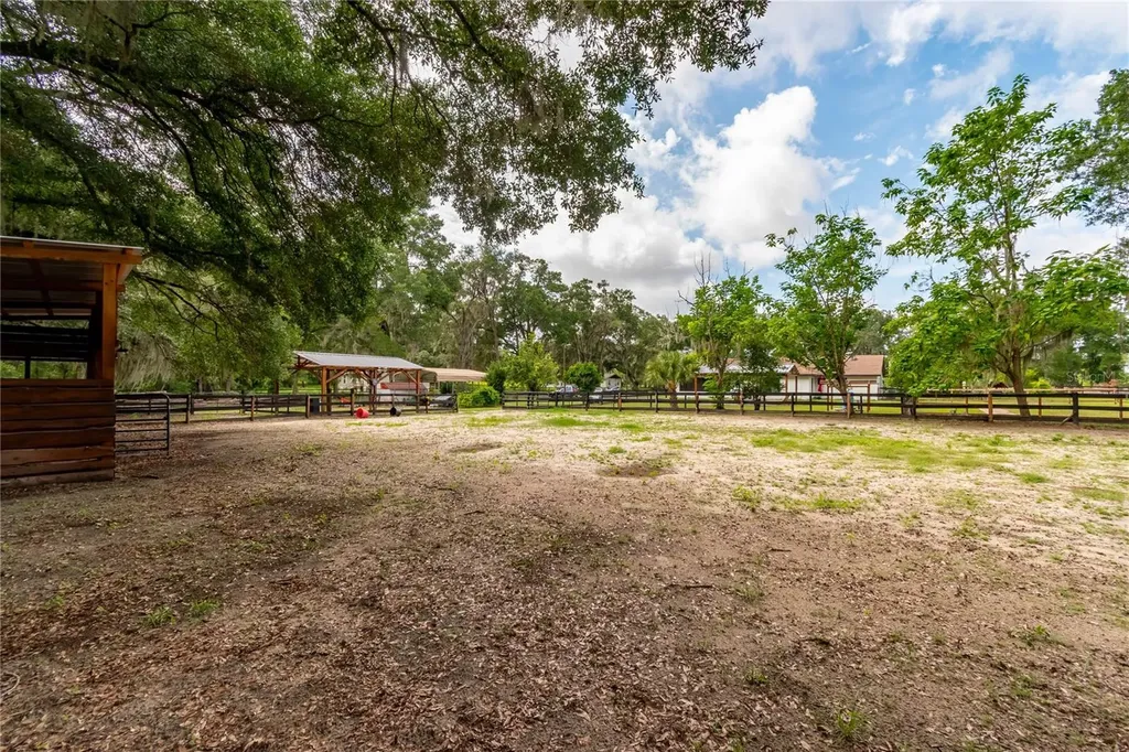 2735 NE 127th Place Anthony FL 32617