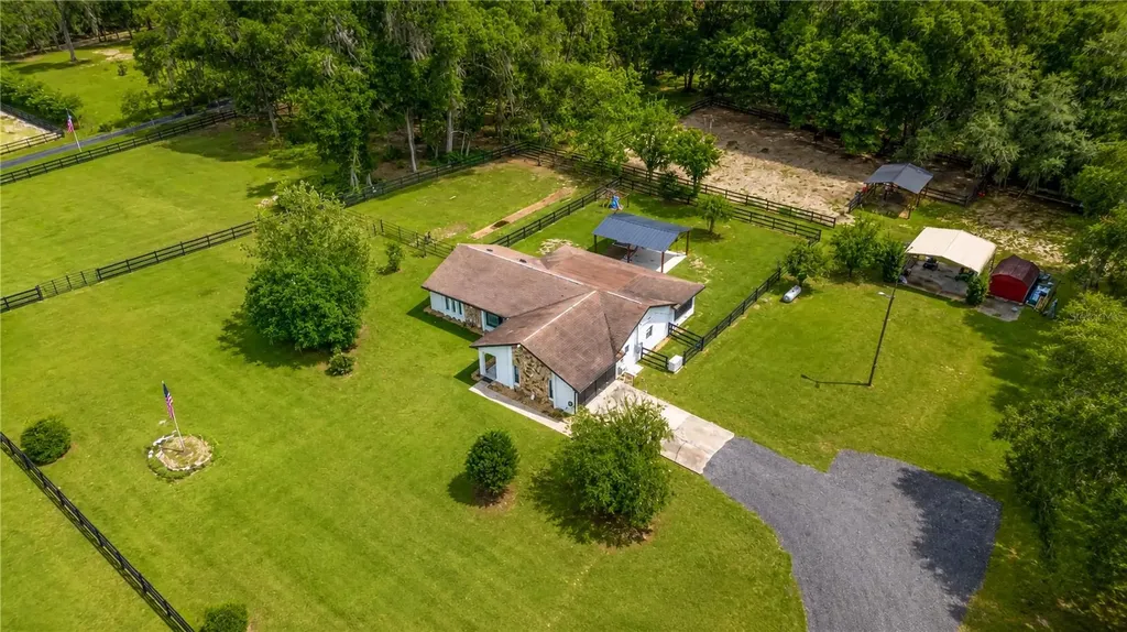 2735 NE 127th Place Anthony FL 32617