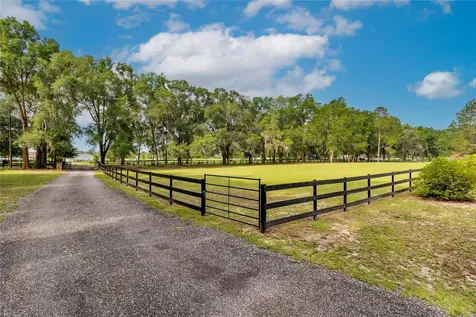 2735 NE 127th Place Anthony FL 32617