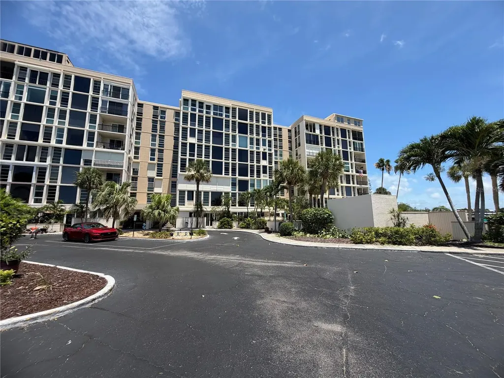 7400 Sun Island Drive S South Pasadena FL 33707